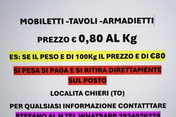 Liquidazione tavoli, armadietti e scaffalature leggere