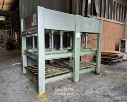 Liquidazione pressa a freddo per falegnameria, marca Kolmag, mod. MSF