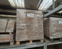 Liquidazione pannelli lamellari in legno di faggio, con varie misure e spessori