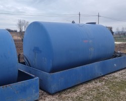 Liquidazione Serbatoi Di gasolio con Vasca di contenimento 